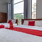RedDoorz near Tan Huong Market