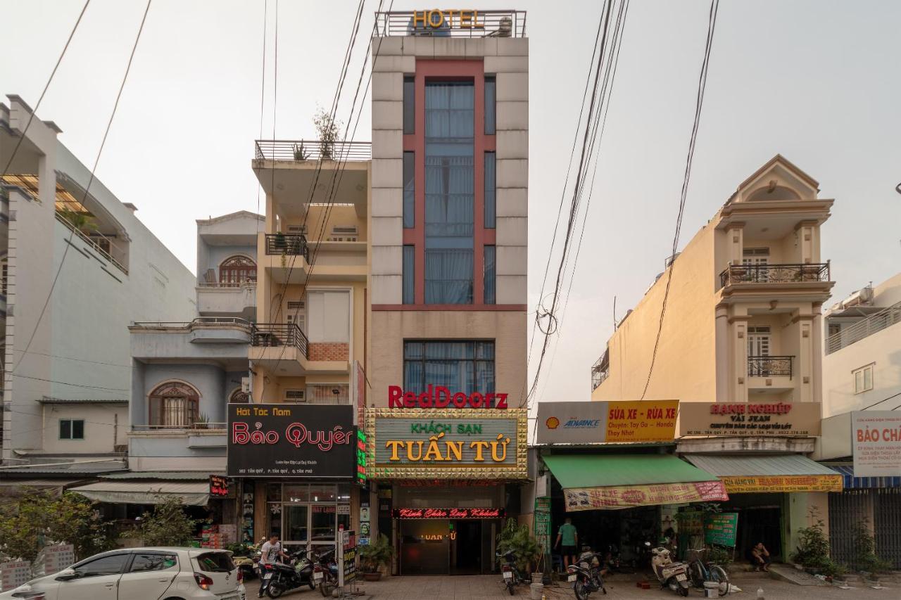 Hotel Reddoorz Near Tan Huong Market Ho Chi Minh City