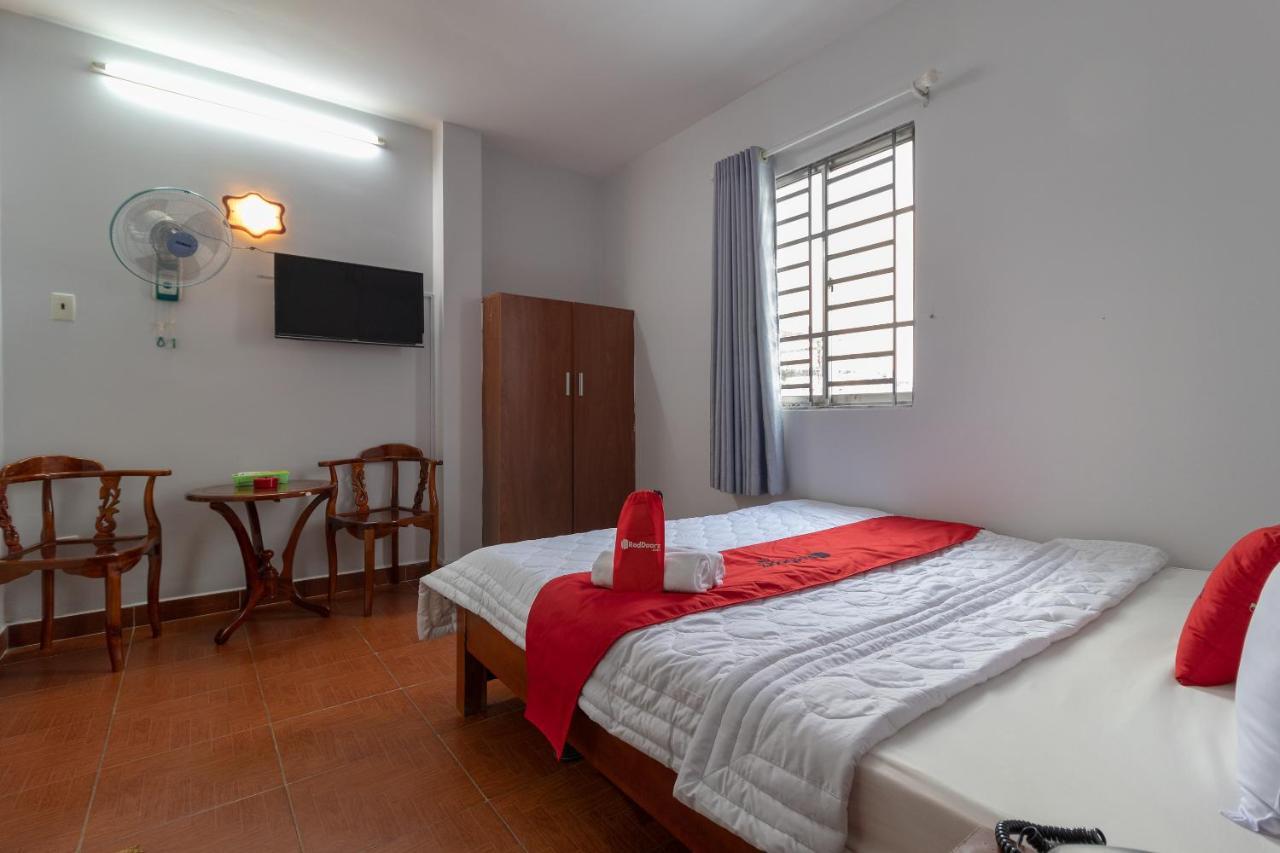 Khách sạn Reddoorz Near Tan Huong Market TP. Hồ Chí Minh